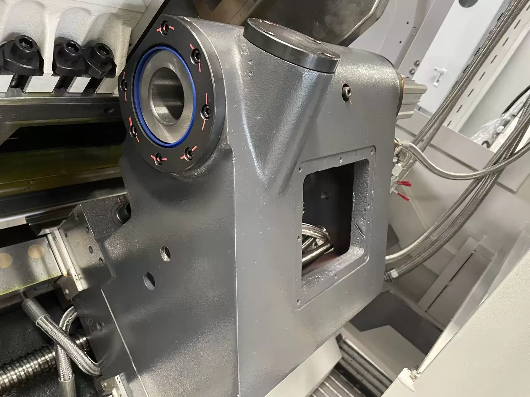 M&aacute;y tiện giường nghi&ecirc;ng CNC TCK6050