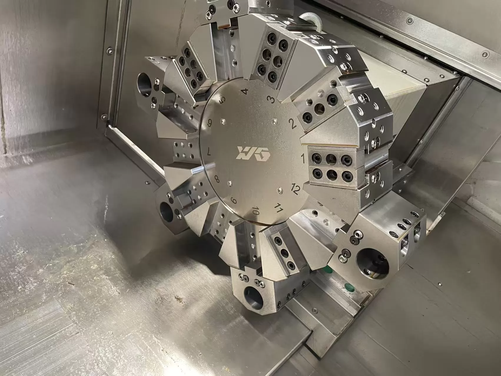 M&aacute;y tiện giường nghi&ecirc;ng CNC TCK6050