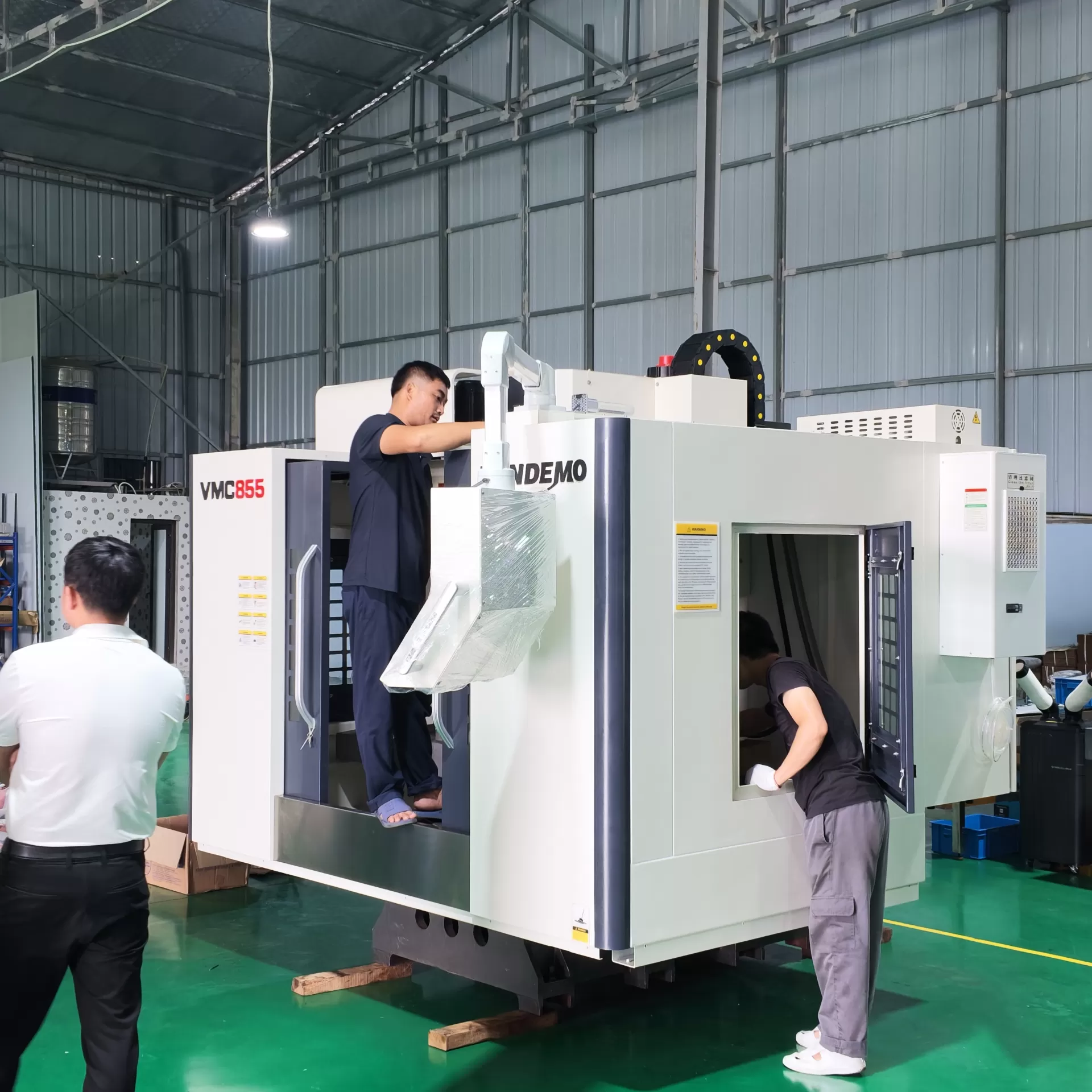 Lắp đặt, hỗ trợ bảo hành tận nơi