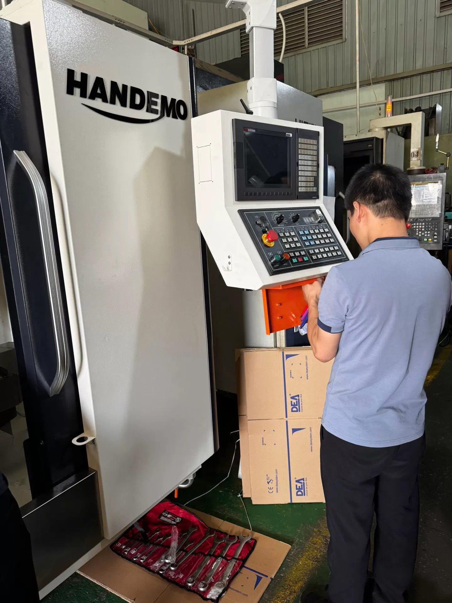 Vận hành máy tiện CNC