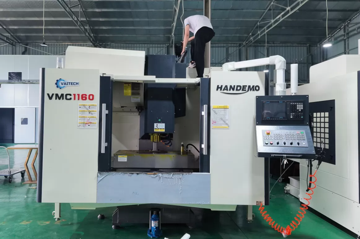 Thêm một dự án bàn giao máy phay CNC VMC1160 cho khách hàng tại Đông Anh - Hà Nội